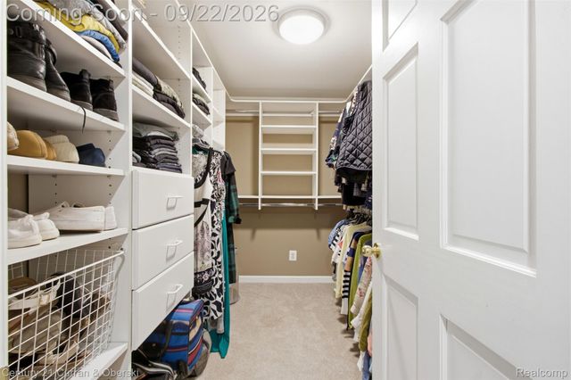 215 Vorn Lane, Bloomfield Charter Township, MI 48301