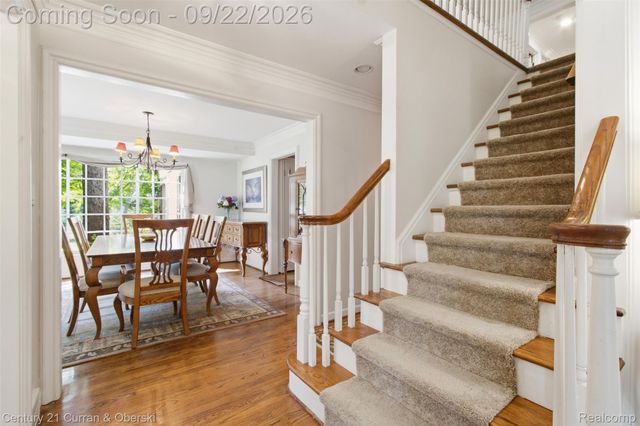 215 Vorn Lane, Bloomfield Charter Township, MI 48301