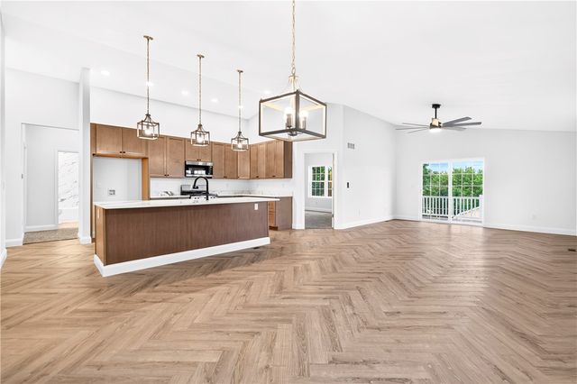 213 Reed Ave, Houston, PA 15342