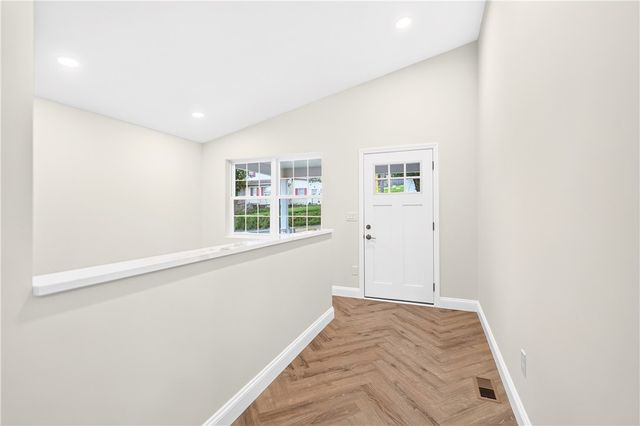 213 Reed Ave, Houston, PA 15342
