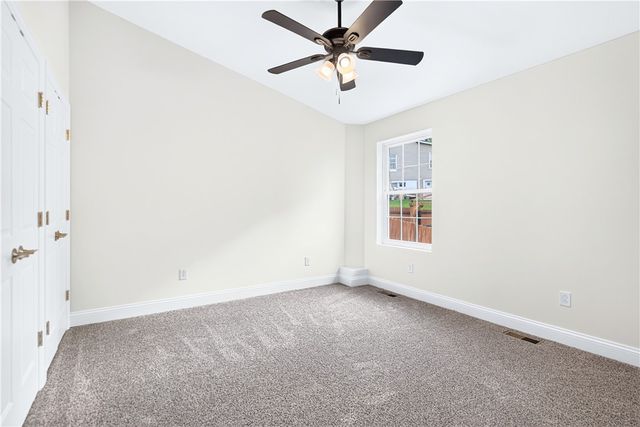 213 Reed Ave, Houston, PA 15342