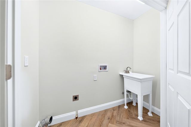 213 Reed Ave, Houston, PA 15342