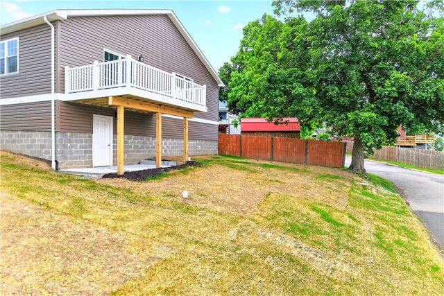 213 Reed Ave, Houston, PA 15342