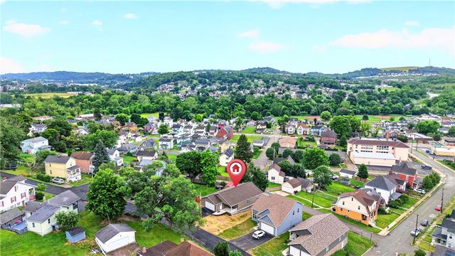 213 Reed Ave, Houston, PA 15342
