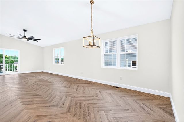 213 Reed Ave, Houston, PA 15342