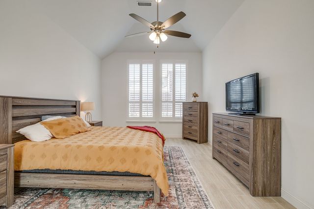 7464 Prairieside Drive, Fort Worth, TX 76123