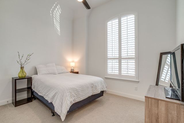 7464 Prairieside Drive, Fort Worth, TX 76123