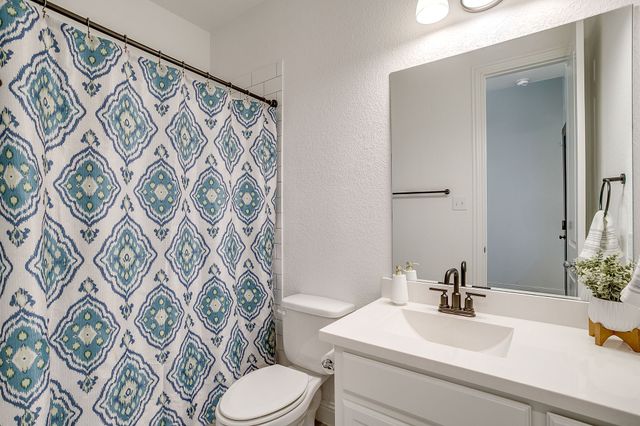 7464 Prairieside Drive, Fort Worth, TX 76123