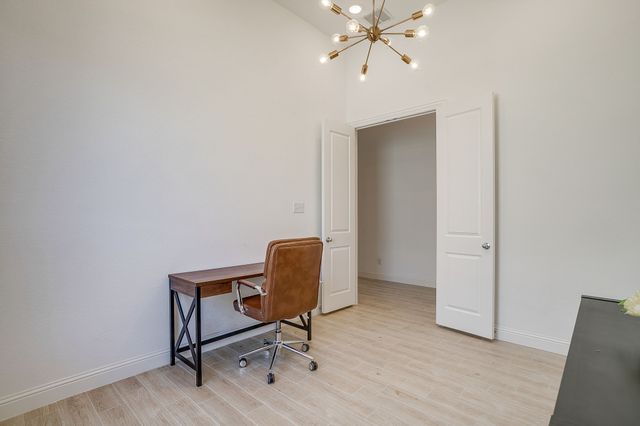 7464 Prairieside Drive, Fort Worth, TX 76123