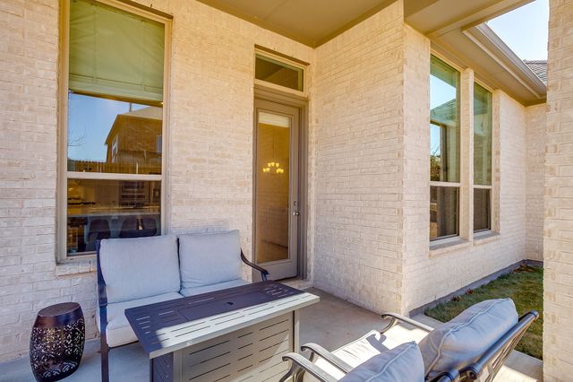 7464 Prairieside Drive, Fort Worth, TX 76123