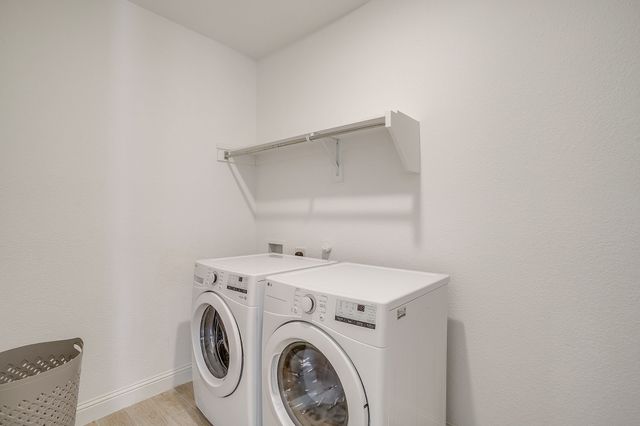 7464 Prairieside Drive, Fort Worth, TX 76123