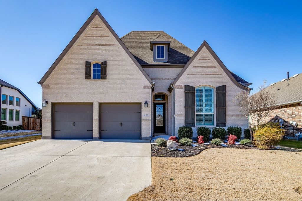 7464 Prairieside Drive, Fort Worth, TX 76123