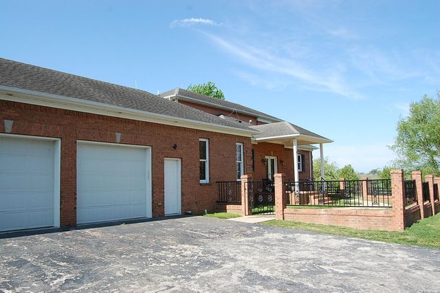 2525 Clintonville Road, Paris, KY 40361