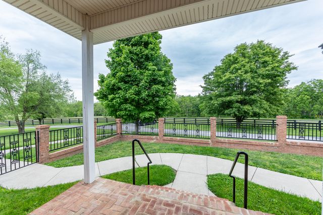 2525 Clintonville Road, Paris, KY 40361