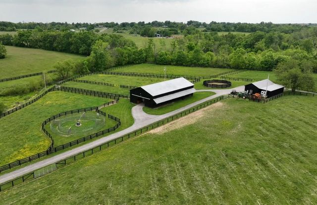 2525 Clintonville Road, Paris, KY 40361