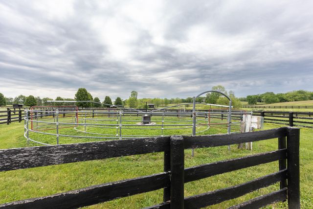 2525 Clintonville Road, Paris, KY 40361
