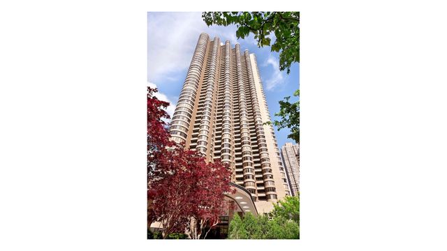 330 E 38th St Apt 47C, New York City, NY 10016