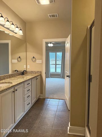 211 Meadowland Drive, Lafayette, LA 70507