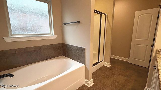 211 Meadowland Drive, Lafayette, LA 70507