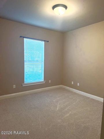 211 Meadowland Drive, Lafayette, LA 70507