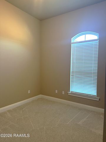 211 Meadowland Drive, Lafayette, LA 70507