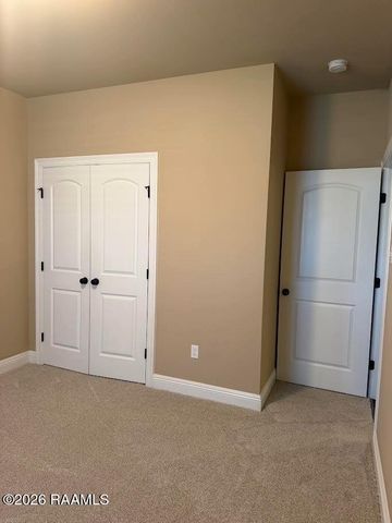 211 Meadowland Drive, Lafayette, LA 70507
