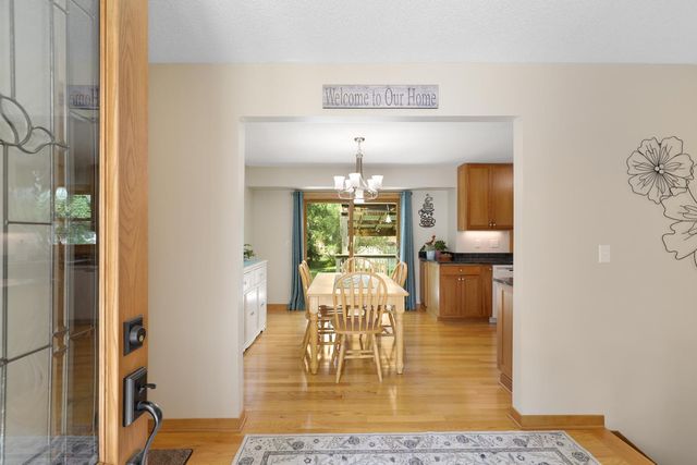 1025 129th Avenue NE, Blaine, MN 55434