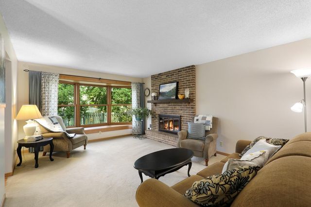 1025 129th Avenue NE, Blaine, MN 55434