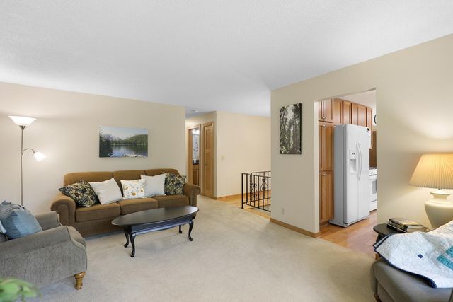 1025 129th Avenue NE, Blaine, MN 55434