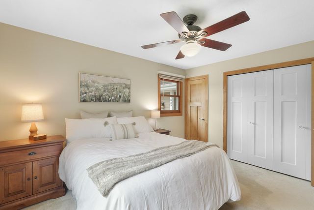 1025 129th Avenue NE, Blaine, MN 55434