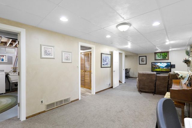 1025 129th Avenue NE, Blaine, MN 55434