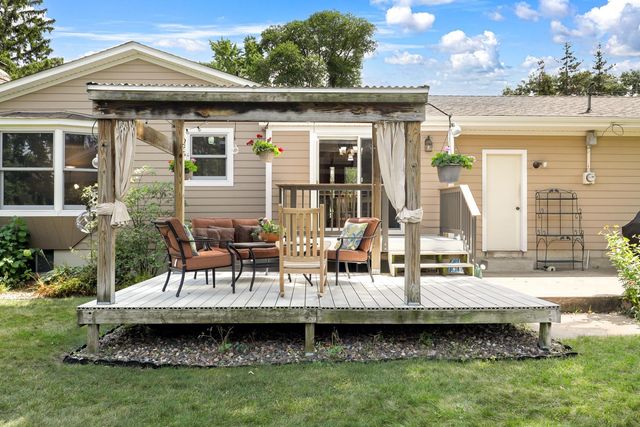 1025 129th Avenue NE, Blaine, MN 55434