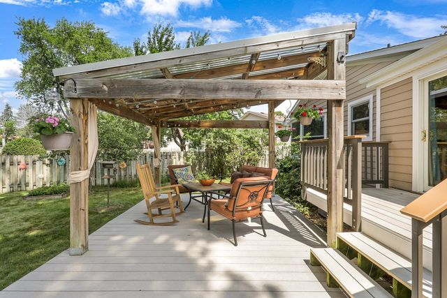 1025 129th Avenue NE, Blaine, MN 55434