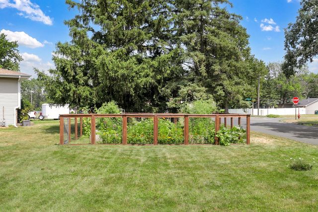 1025 129th Avenue NE, Blaine, MN 55434