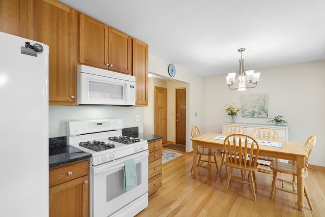 1025 129th Avenue NE, Blaine, MN 55434