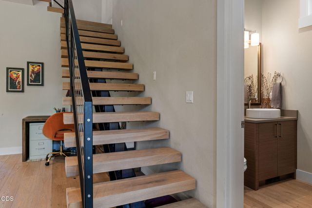 1757 NW Fields Street, Bend, OR 97703