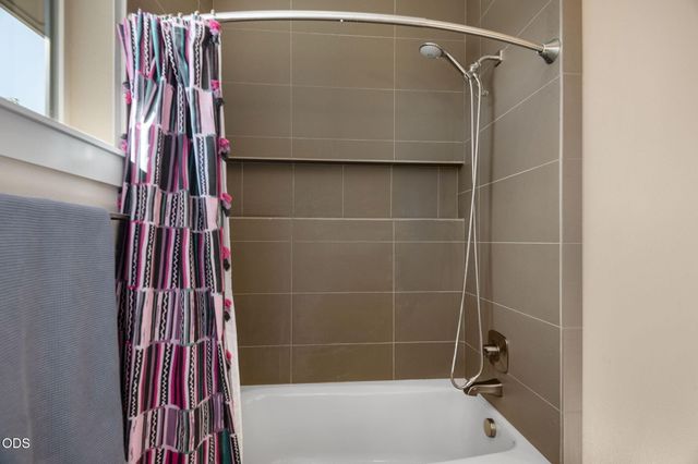 1757 NW Fields Street, Bend, OR 97703
