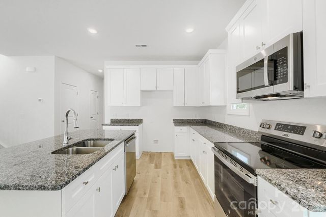 517 W Front Street, Statesville, NC 28677