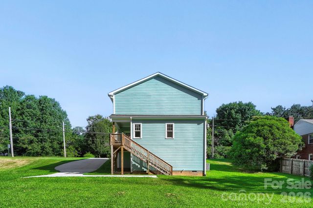 517 W Front Street, Statesville, NC 28677