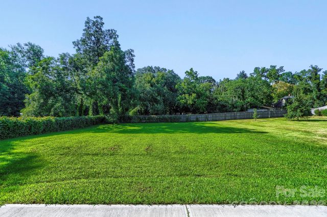 517 W Front Street, Statesville, NC 28677