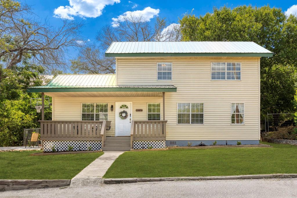 11004 Elm ST, Jonestown, TX 78645