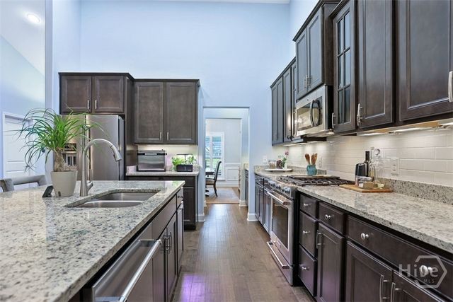 2009 Woodside Crossing, Savannah, GA 31405