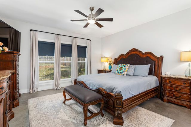 2 Senisa LN, Wimberley, TX 78676