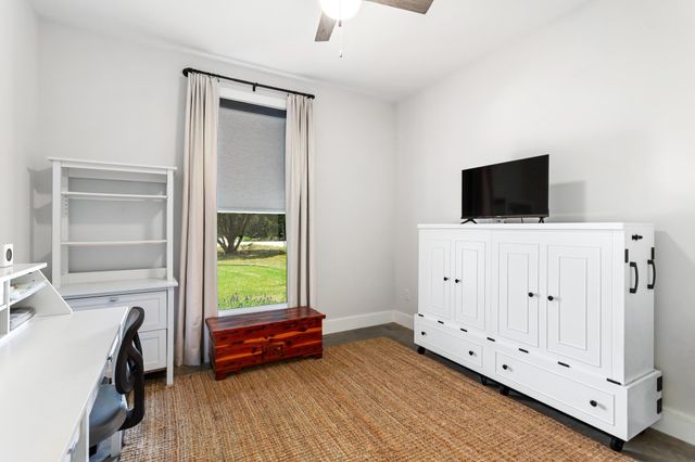 2 Senisa LN, Wimberley, TX 78676