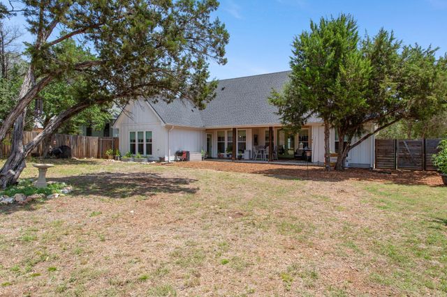 2 Senisa LN, Wimberley, TX 78676