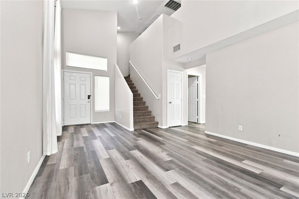 5881 Rainbow Bridge Drive, Las Vegas, NV 89142 — photo 5