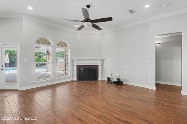 6309 W Silverleaf Drive, Ocean Springs, MS 39564