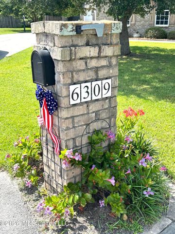 6309 W Silverleaf Drive, Ocean Springs, MS 39564
