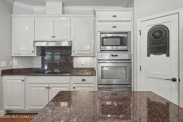 6309 W Silverleaf Drive, Ocean Springs, MS 39564