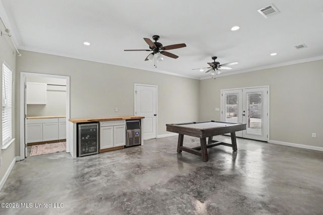 6309 W Silverleaf Drive, Ocean Springs, MS 39564